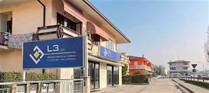 Devi cambiare i serramenti? Noi di L3 realizziamo con passione e professionalità, soluzioni su misura di design e qualità. 
Vieni a conoscerci nel nuovo showroom a Portogruaro.