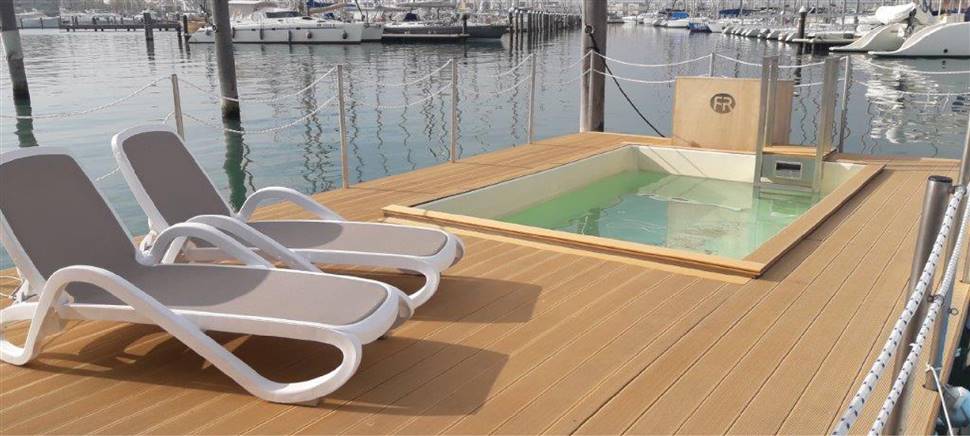 Scopri Gar_deck, il legno composito made in Italy  versatile, affidabile, resistente sia per interno sia per esterno.