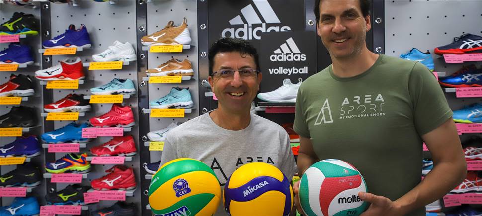 Are you a volleyball player? Seek our professional advice on appropriate volleyball gear and become a better volleyball player