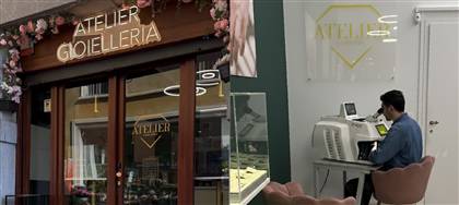 Il Filo d’Oro il regalo che non si toglie: il gioiello saldato direttamente al polso che unisce, emoziona e resta nel tempo.