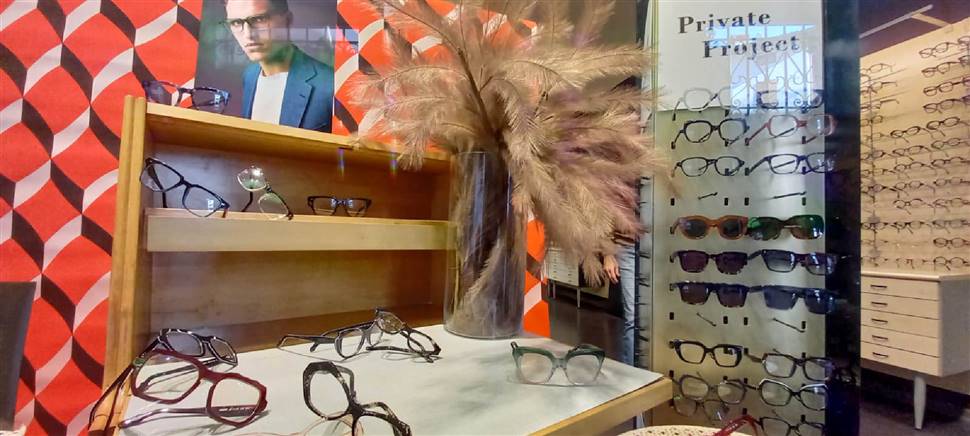 Vieni a scoprire la nuova linea di occhiali 
@allodi: ideati e costruiti in Italia, lavorazione artigianale, materiali di provata qualità