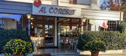 Vieni Al Coresut, un ambiente familiare e accogliente dove gustare i nostri piatti e rilassarti durante la tua pausa pranzo.